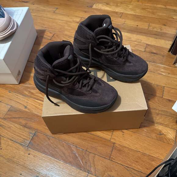 Adidas Yeezy Desert Boot Oil Men
